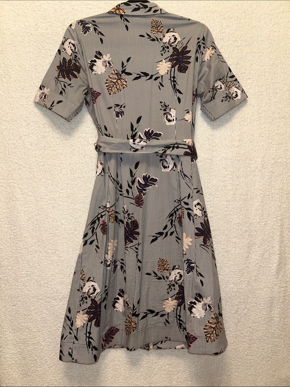 Lafayette 148 New York Floral Pinstripe Shirt Dress in Gray, Navy and Beige - Picture 4 of 5